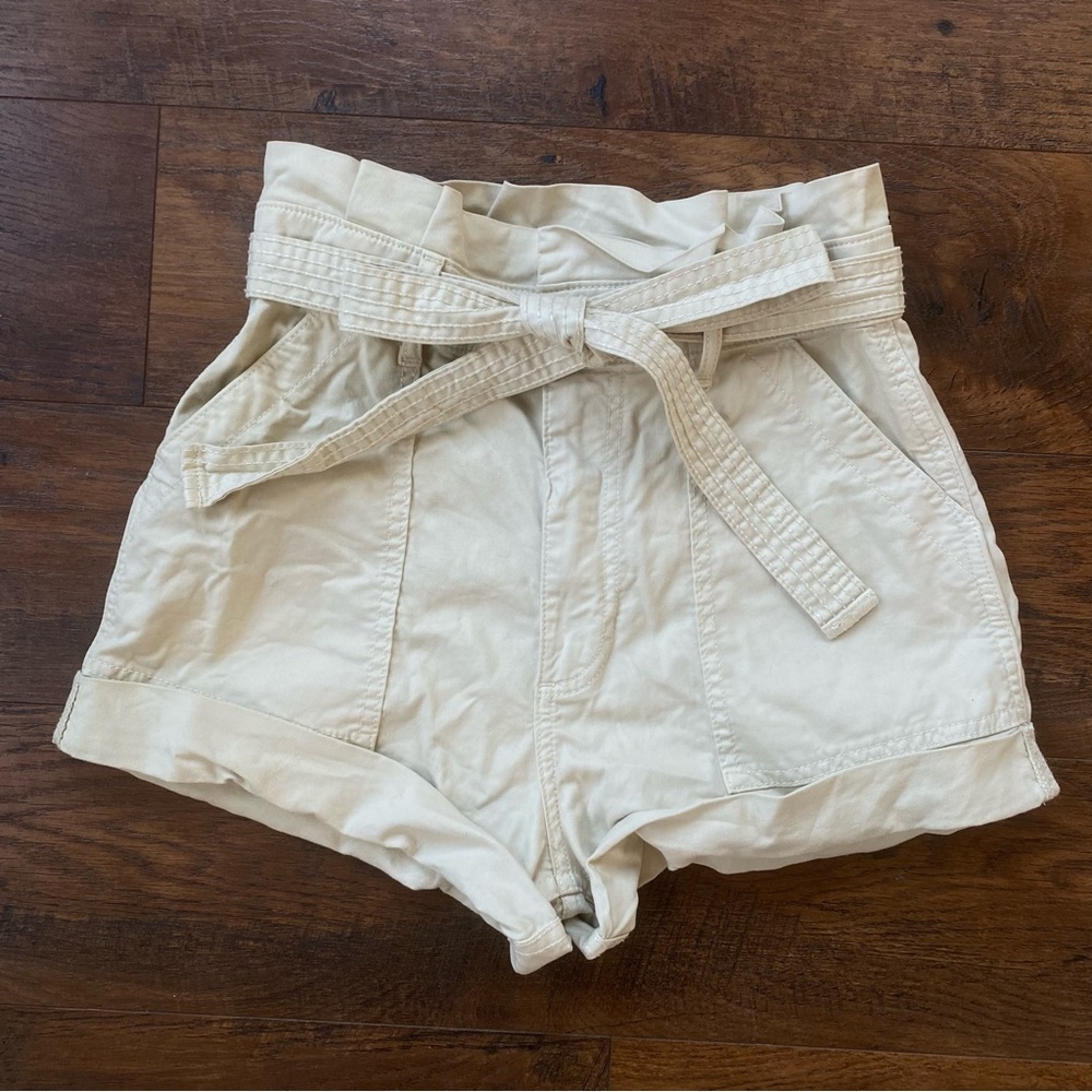 Abercrombie & Fitch high rise paper bag shorts